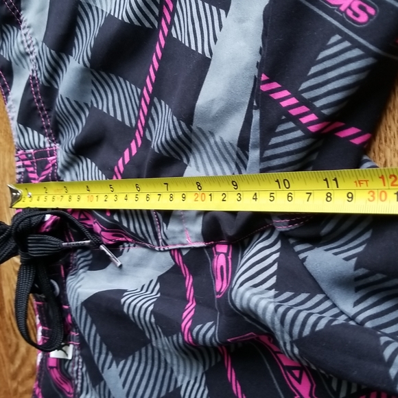 (30) Skin Industries Men's Board Shorts l Large Plaid Print Swim Surf Pool - Picture 6 of 10